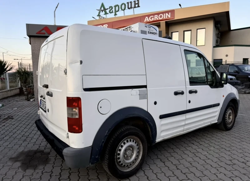 Ford Connect 1.8D / Минусов ХЛАДИЛЕН !, снимка 4 - Автомобили и джипове - 49388488