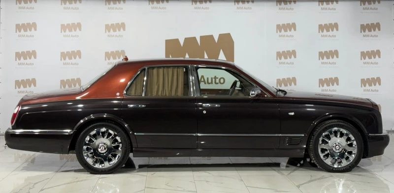 Bentley Arnage R* Massage* Panorama* Подгрев* Alpine* BiColor, снимка 3 - Автомобили и джипове - 49490199