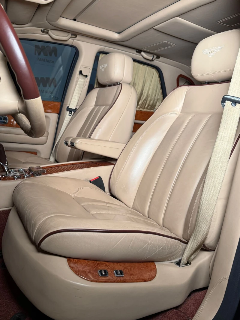 Bentley Arnage R* Massage* Panorama* Подгрев* Alpine* BiColor, снимка 7 - Автомобили и джипове - 49490199