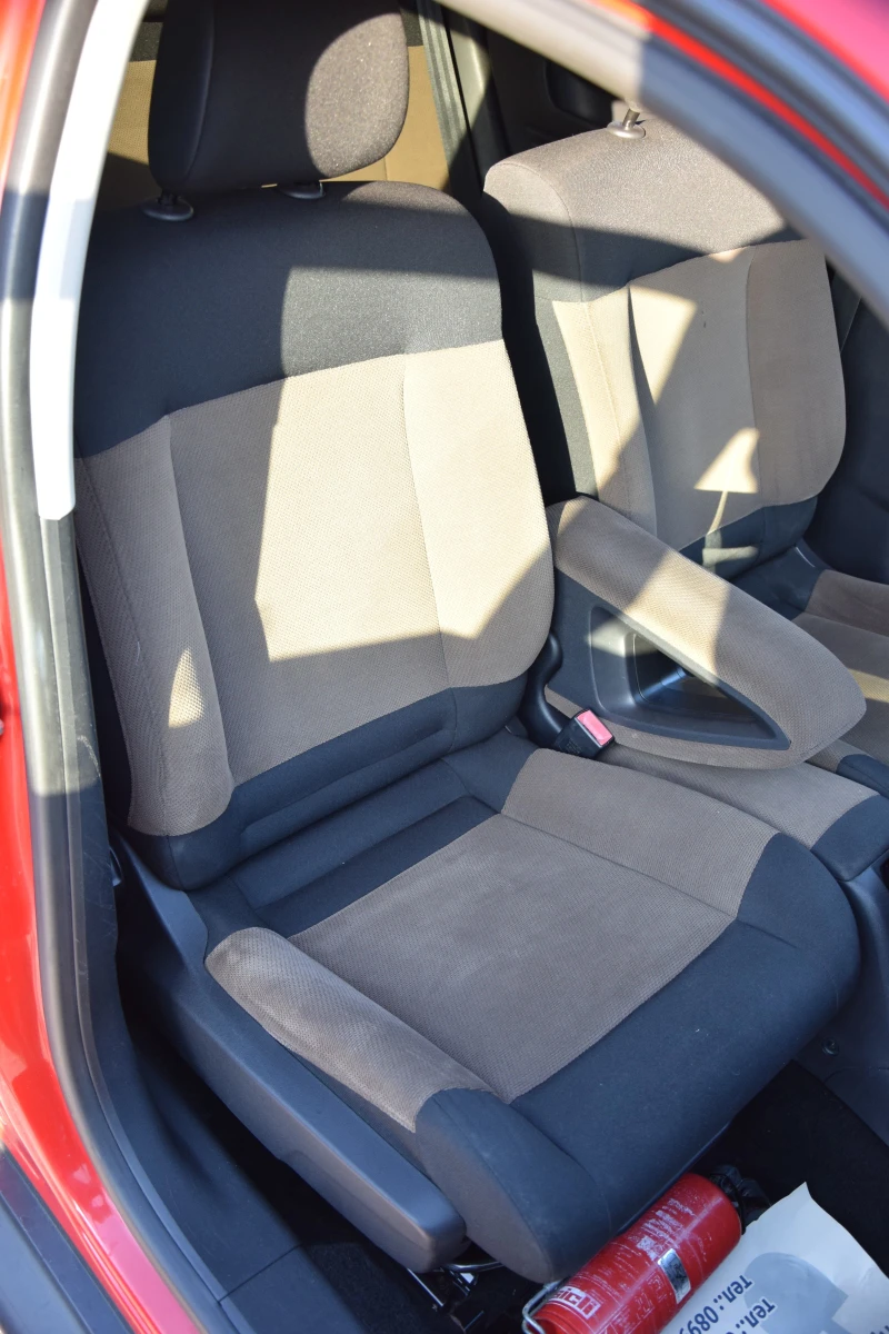 Citroen C4 Cactus 1, 6HDI AUTOMAT, снимка 10 - Автомобили и джипове - 51658576