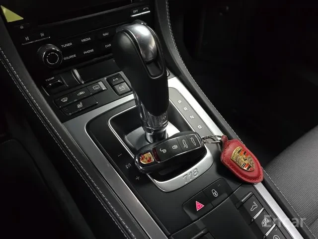 Porsche Cayman 718* КОжа* Подгрев* Камера* 2 Ключа, снимка 9 - Автомобили и джипове - 54020816