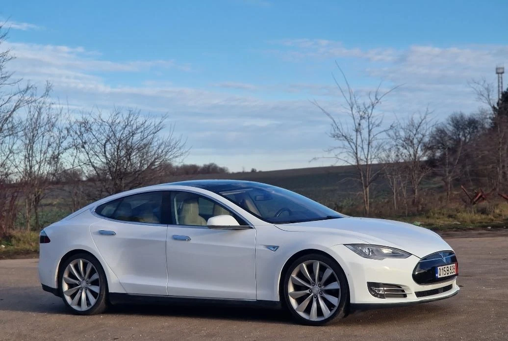 Tesla Model S  4х4 Европейска - изображение 3