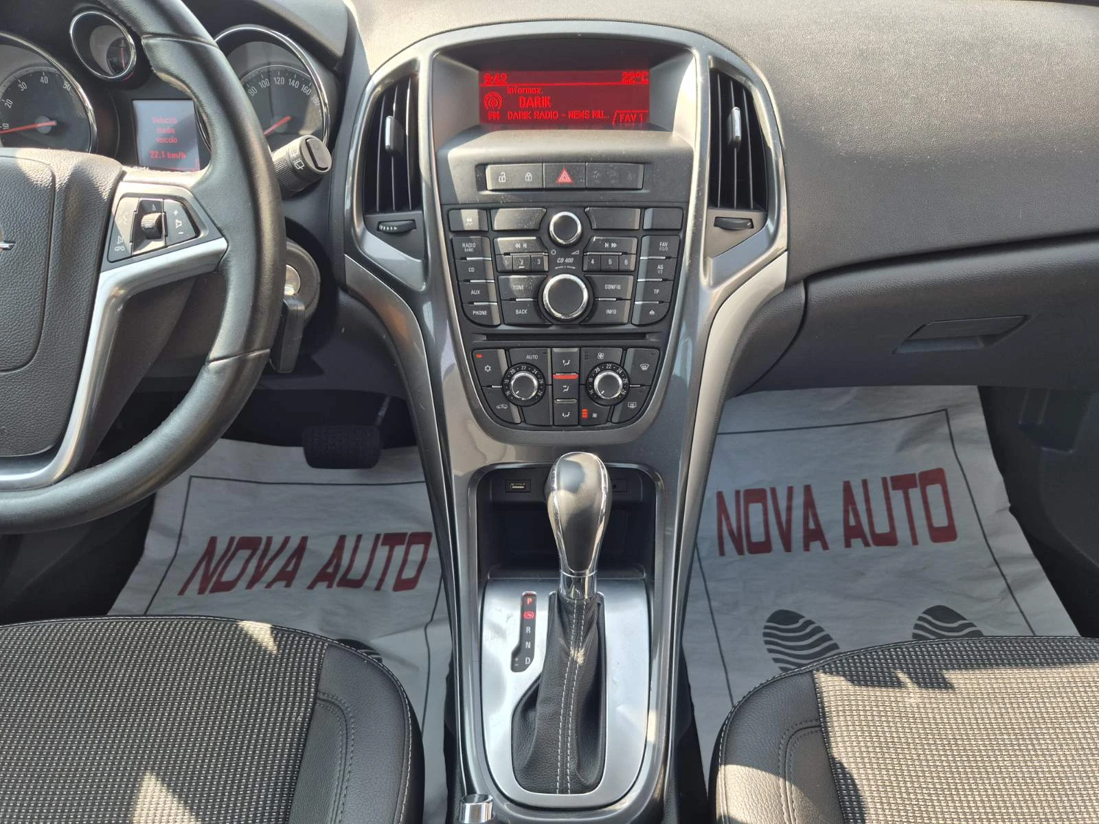 Opel Astra 1.4 TURBO-AUTOMATIC-87000км-РЕАЛНИ-СУПЕР СЪСТОЯНИЕ - изображение 10