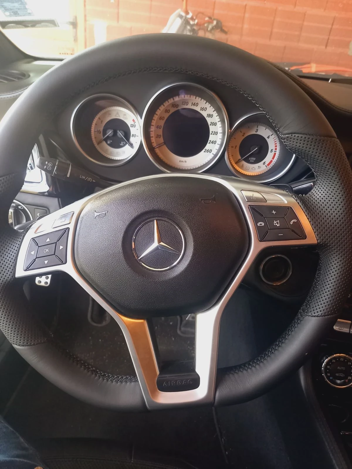 Mercedes-Benz CLS 350 Mercedes-Benz CLS 350 AMG, подгрев, обдухване, key - изображение 9