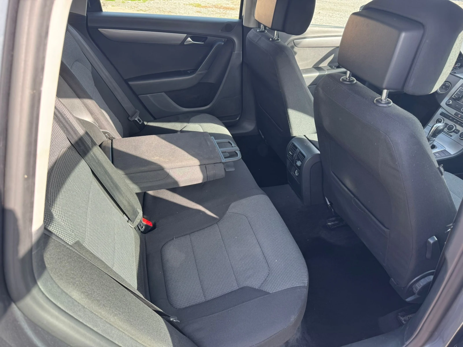 VW Passat 1600 - изображение 7