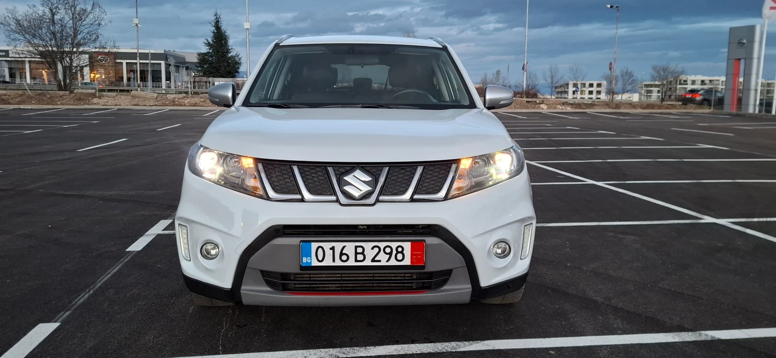 Suzuki Vitara 1.4 Turbo Piz Sulay 4x4  всички екстри за модела - изображение 2