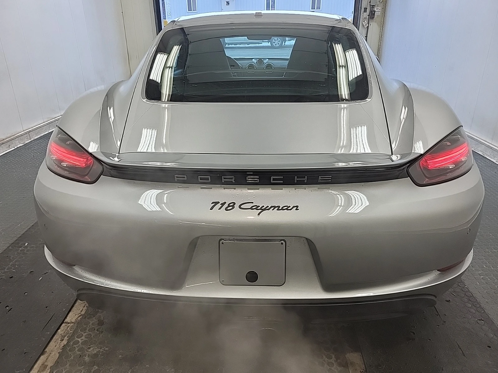 Porsche Cayman 718| 2.0L| CARFAX| RWD| 25000км - изображение 6