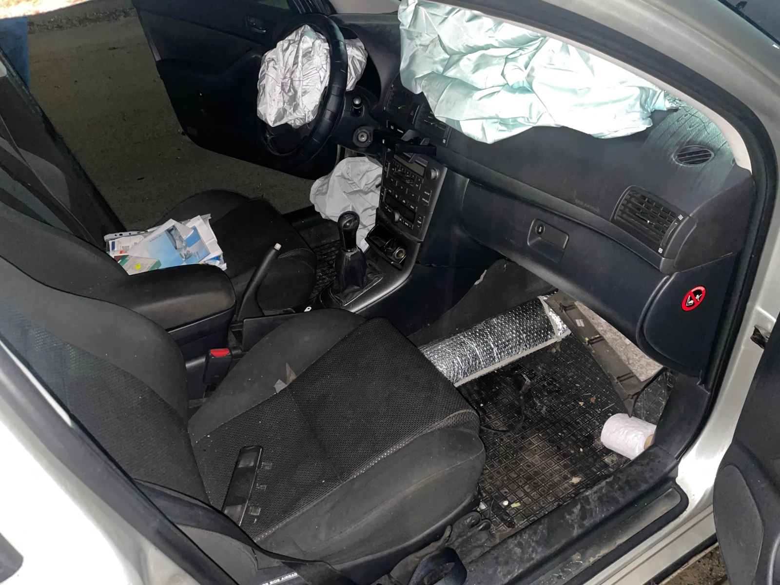 Toyota Avensis 2.0 116 к.с. D4D - изображение 3