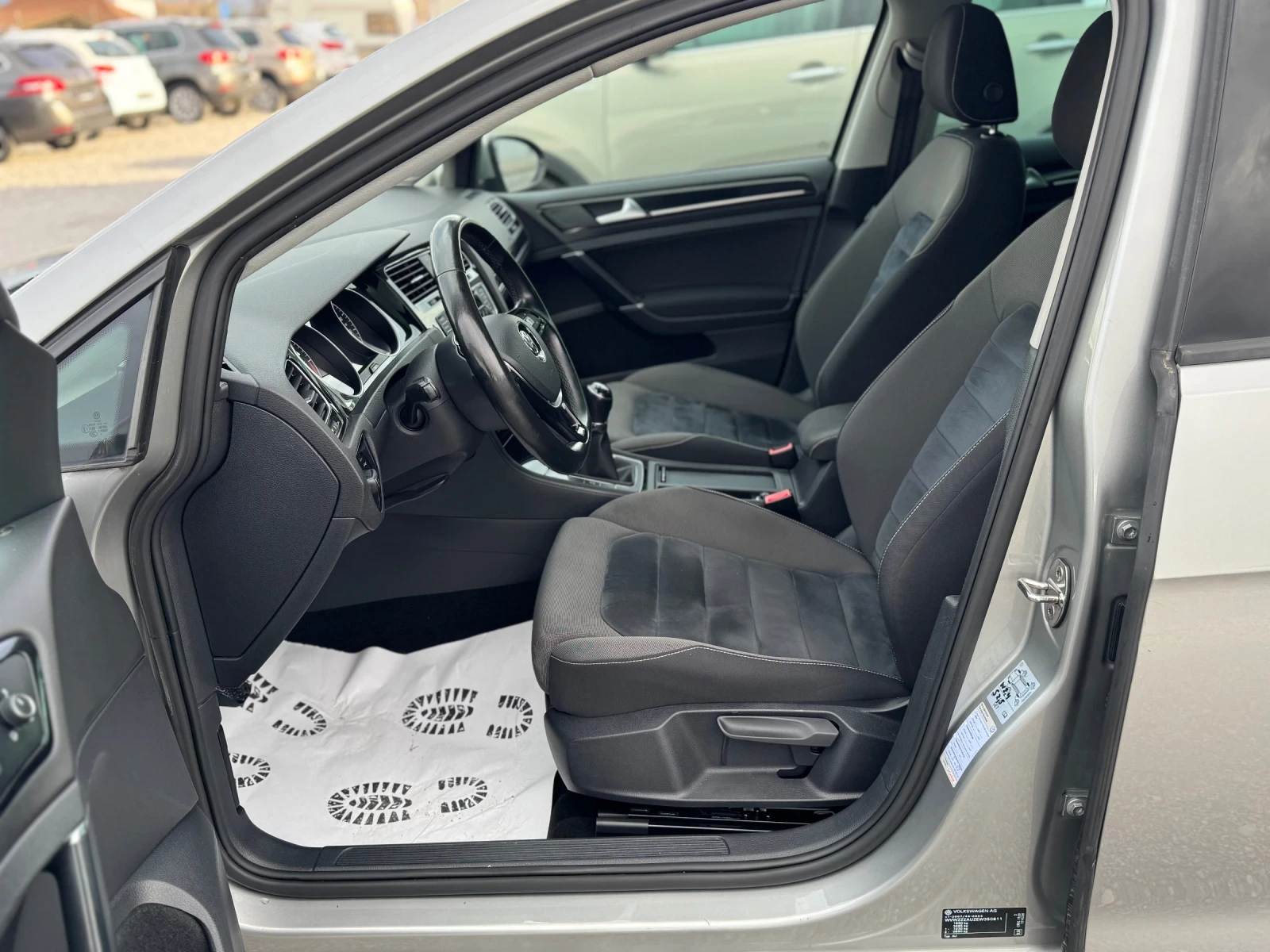 VW Golf 2.0TDI 150/FULL OPTIONAL/БЕЗ АНАЛОГ НА ПАЗАРА/ НОВ - изображение 7