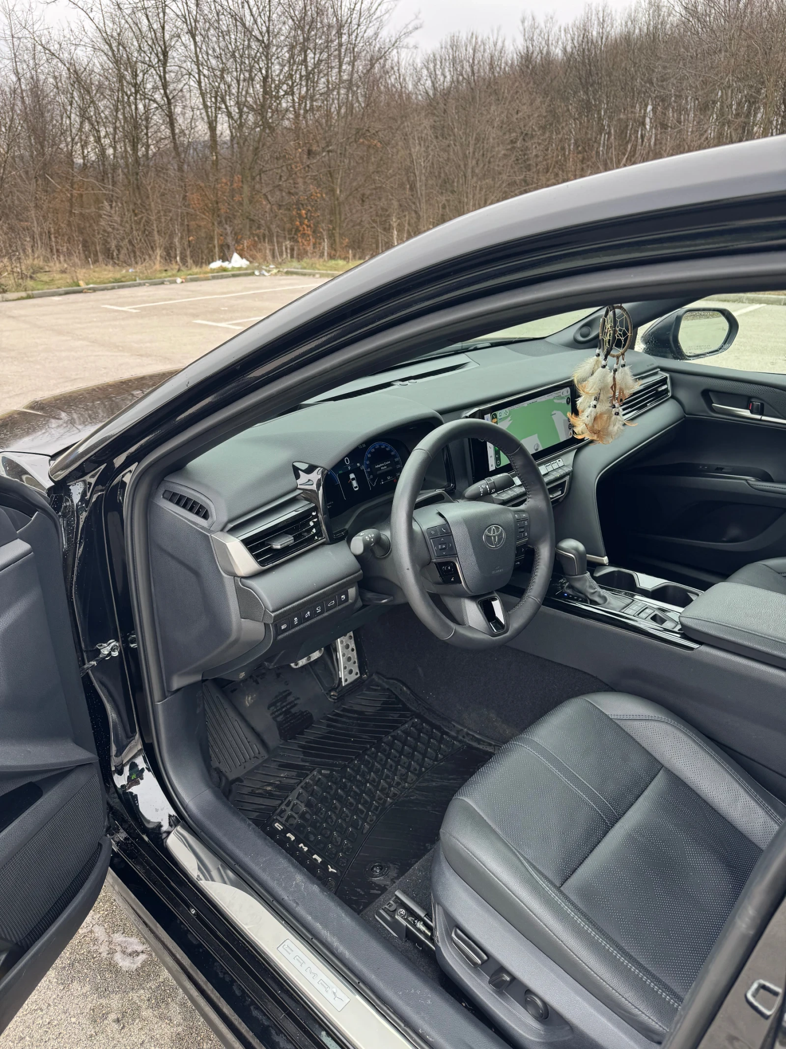 Toyota Camry XSE 2.5 Hybrid 4WD  - изображение 7