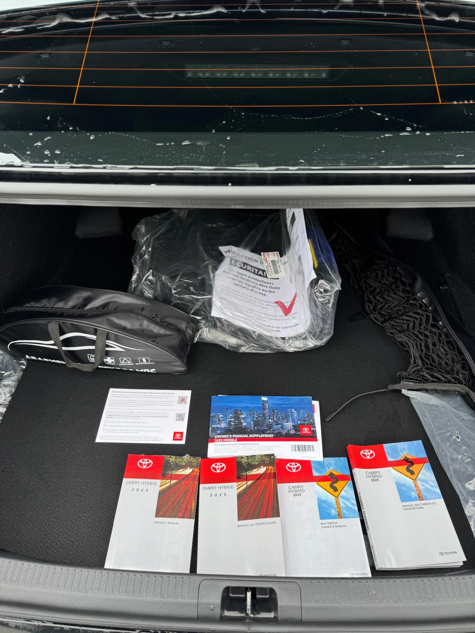 Toyota Camry XSE 2.5 Hybrid 4WD  | Mobile.bg � ����������� 17