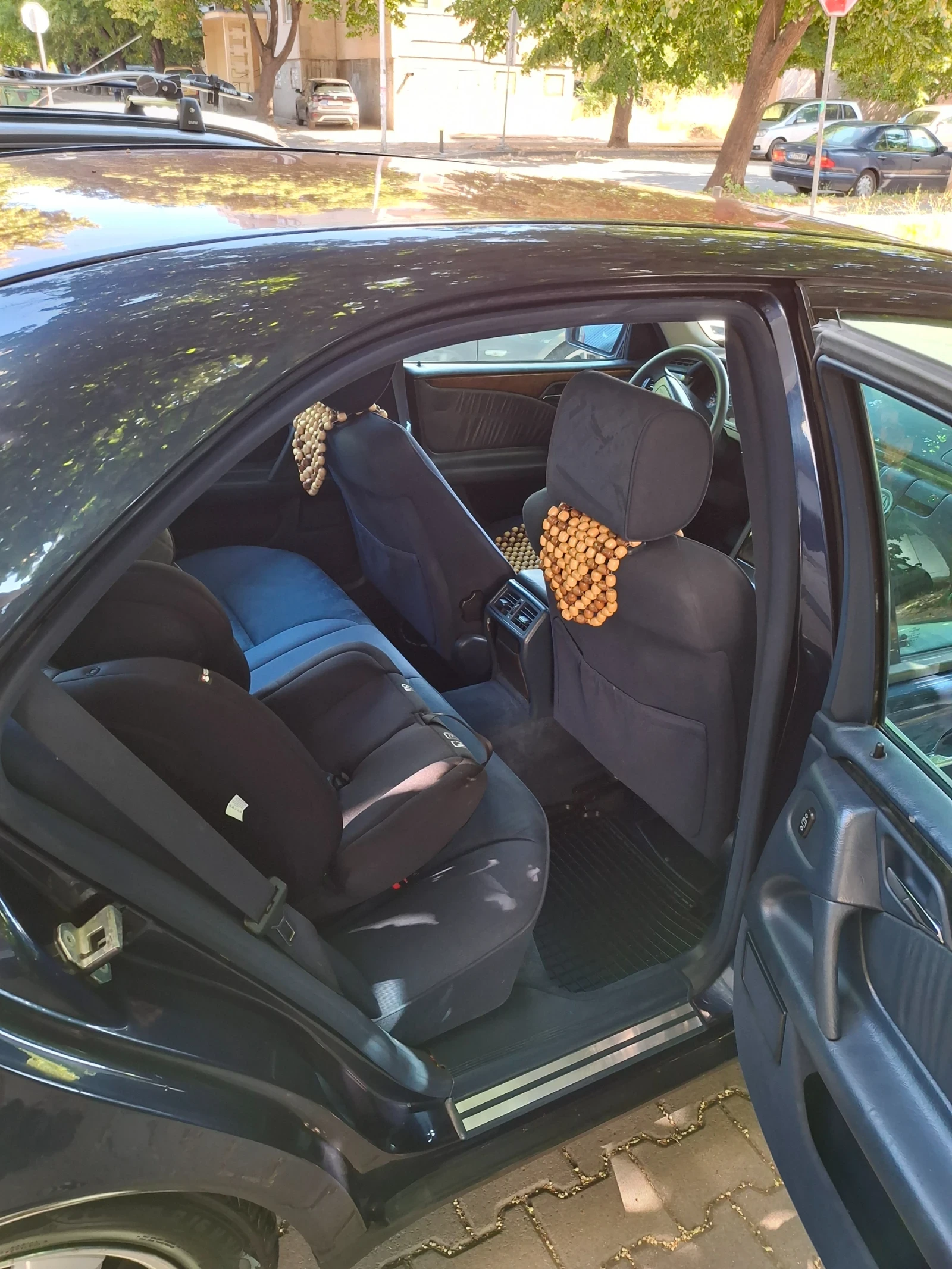 Mercedes-Benz E 250, снимка 12 - Автомобили и джипове - 54356817