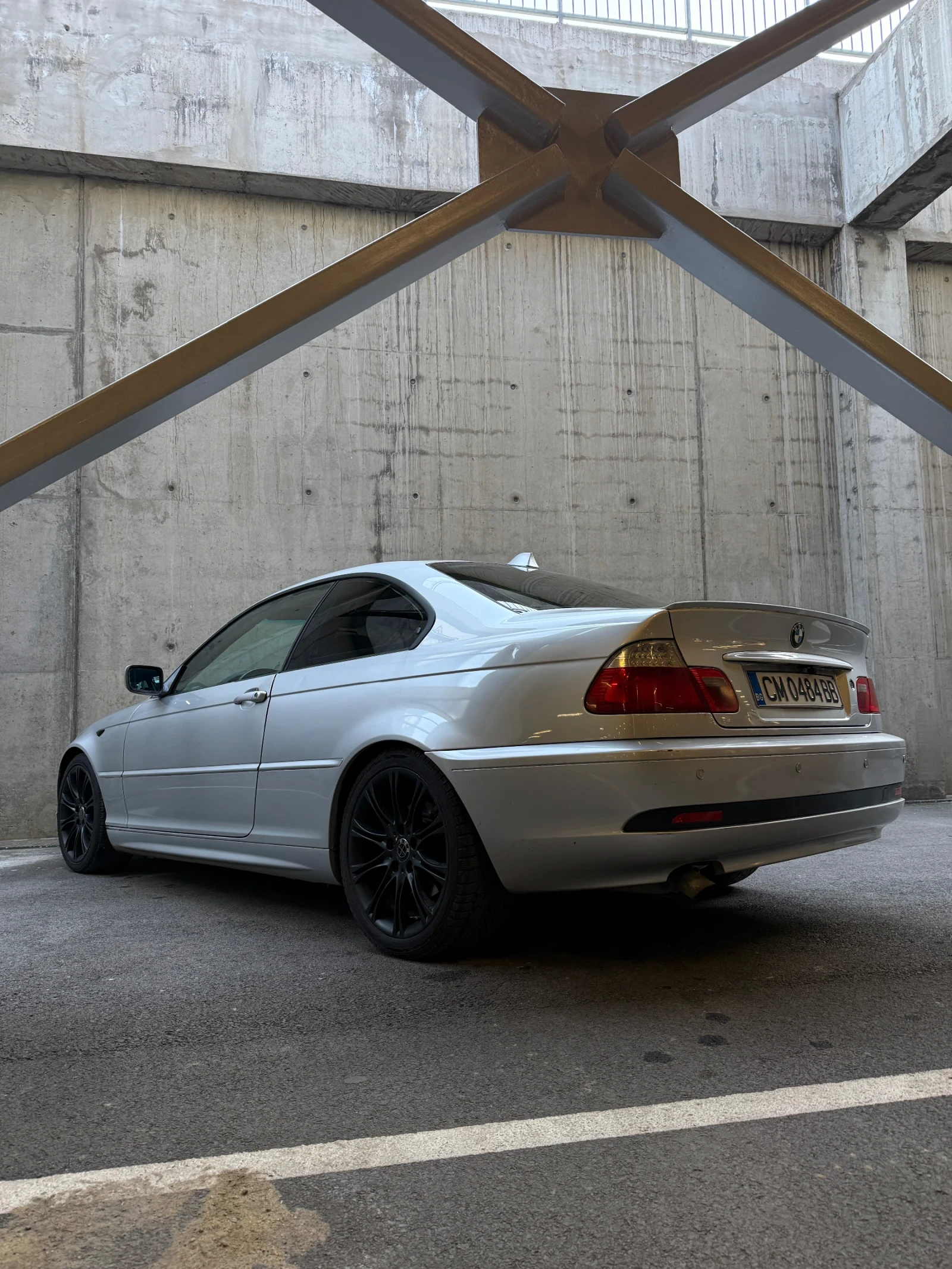 BMW 320 320D, снимка 4 - Автомобили и джипове - 54356738