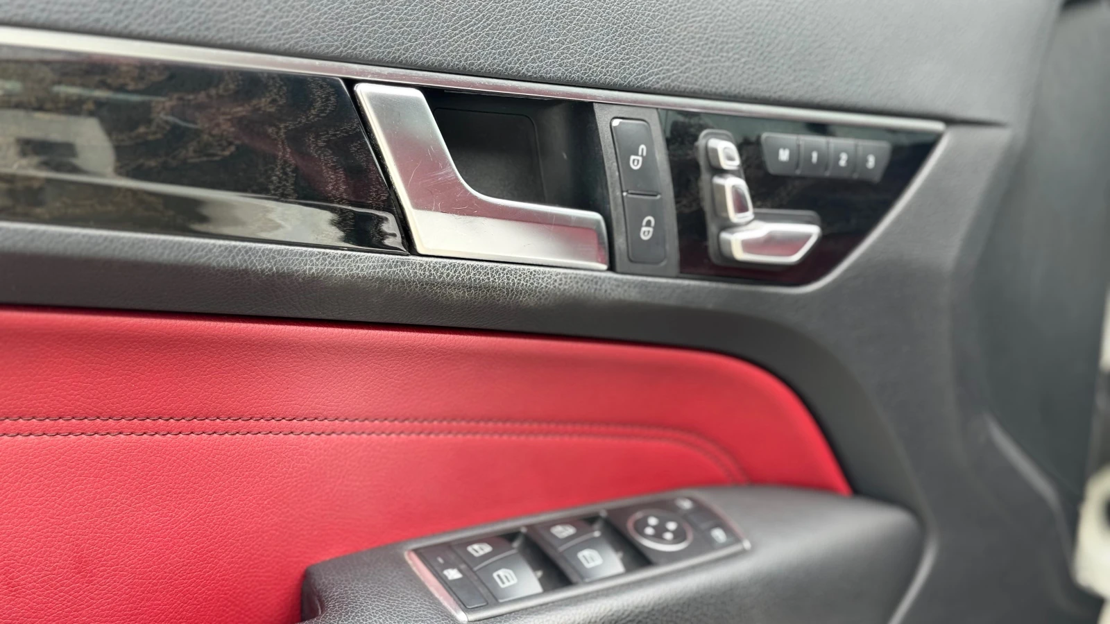 Mercedes-Benz E 500, снимка 10 - Автомобили и джипове - 54609844