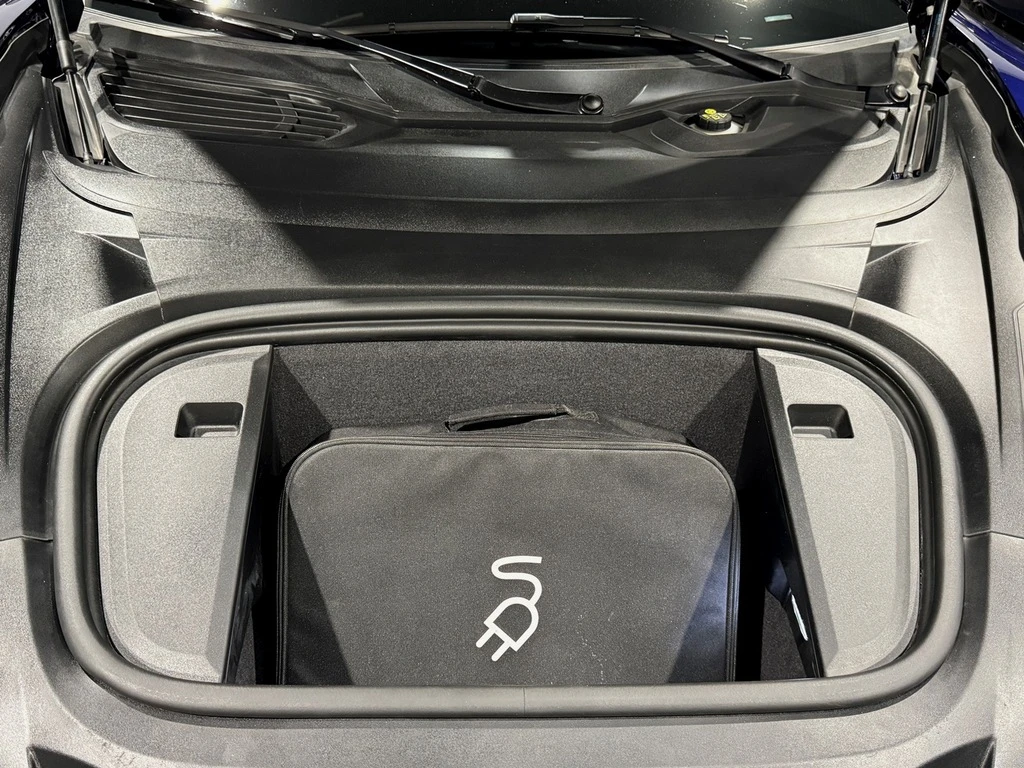 Porsche Taycan PERFORMANCE+ * AWD* ГАРАНЦИЯ* 360* BOSE, снимка 16 - Автомобили и джипове - 54700129