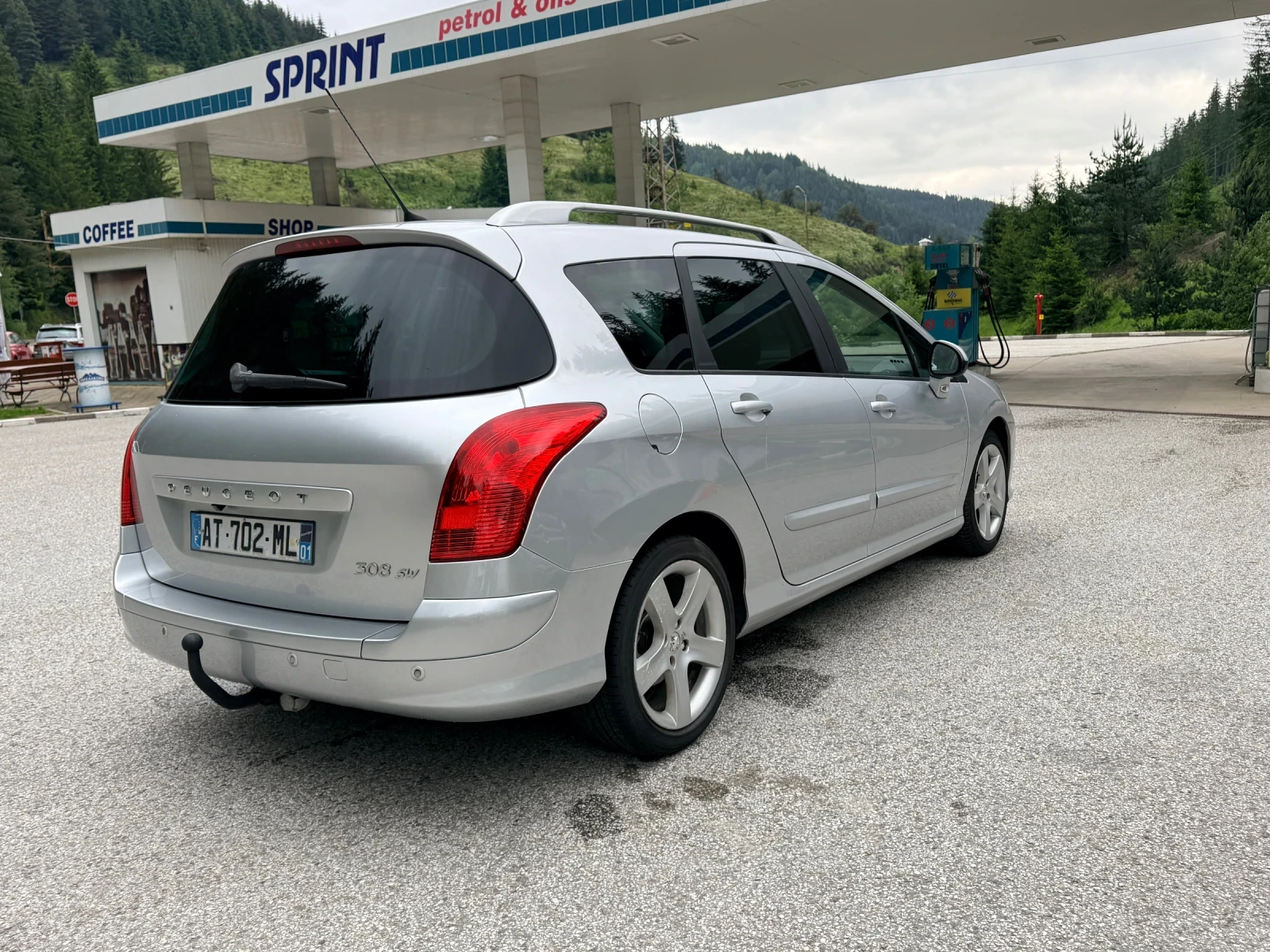 Peugeot 308 7-местна* ПАНОРАМА* Android* ТЕГЛИЧ* ЩОРИ* 3 КЛЮЧА, снимка 4 - Автомобили и джипове - 55139295