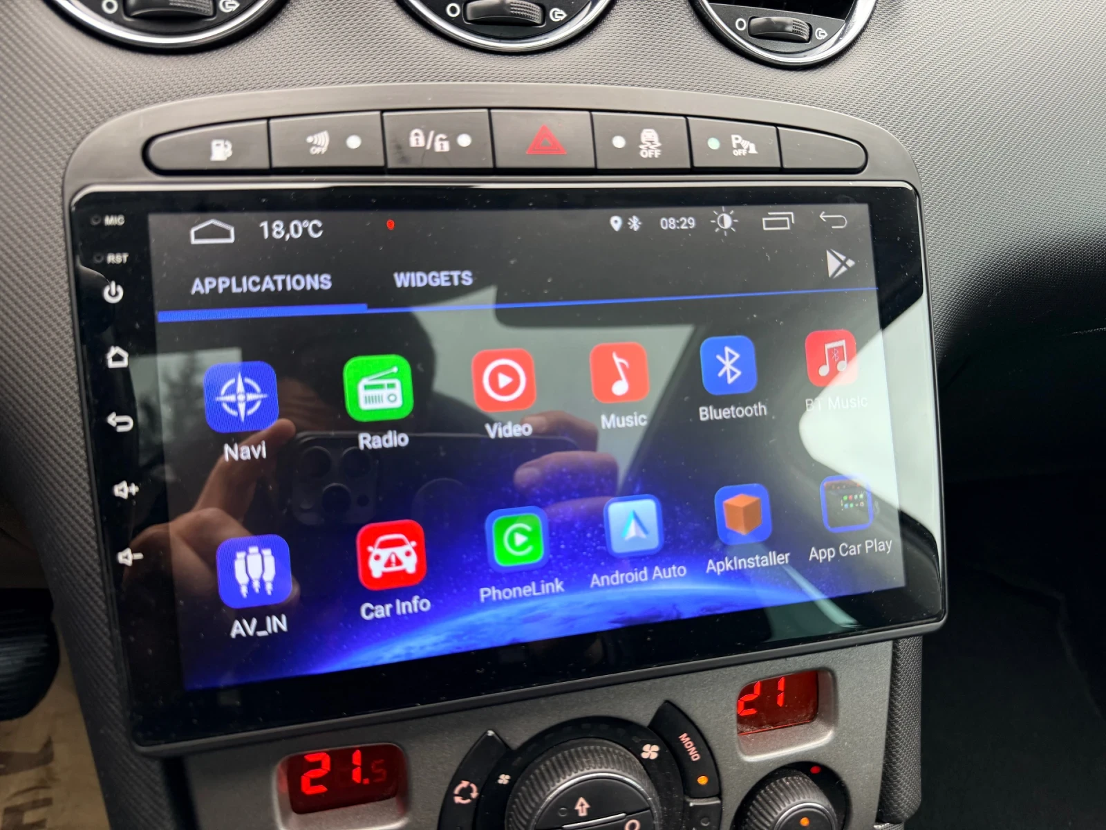Peugeot 308 7-местна* ПАНОРАМА* Android* ТЕГЛИЧ* ЩОРИ* 3 КЛЮЧА, снимка 13 - Автомобили и джипове - 55139295