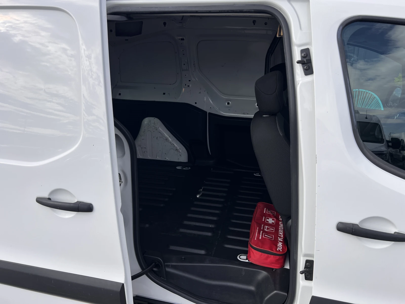 Citroen Berlingo VAN/1.6BlueHDi/75К.С./5МТ/N1, снимка 13 - Автомобили и джипове - 55142232
