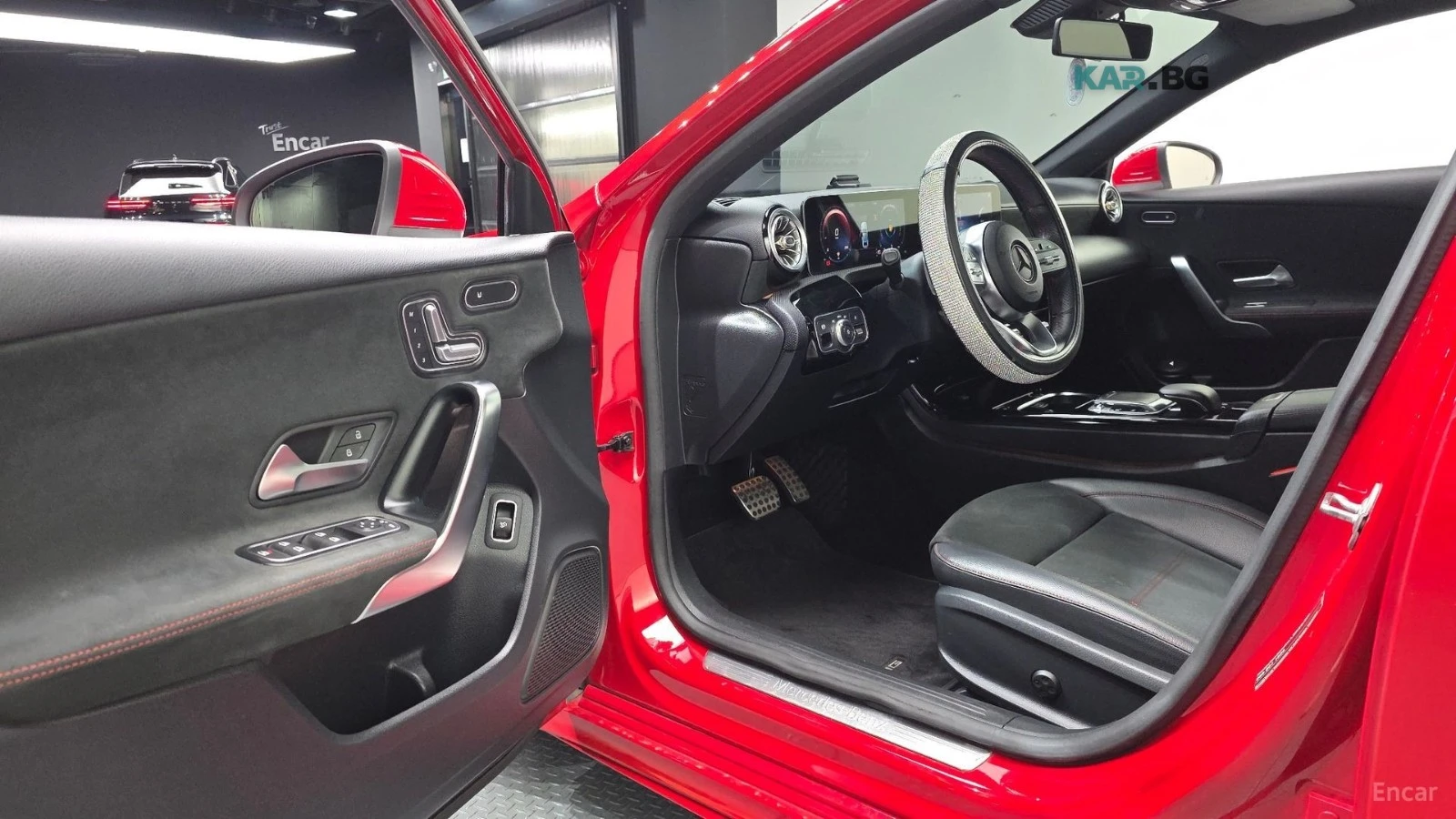 Mercedes-Benz A 250 4MATIC* КОЖА* ПАНО* КАМЕРА, снимка 10 - Автомобили и джипове - 55209627