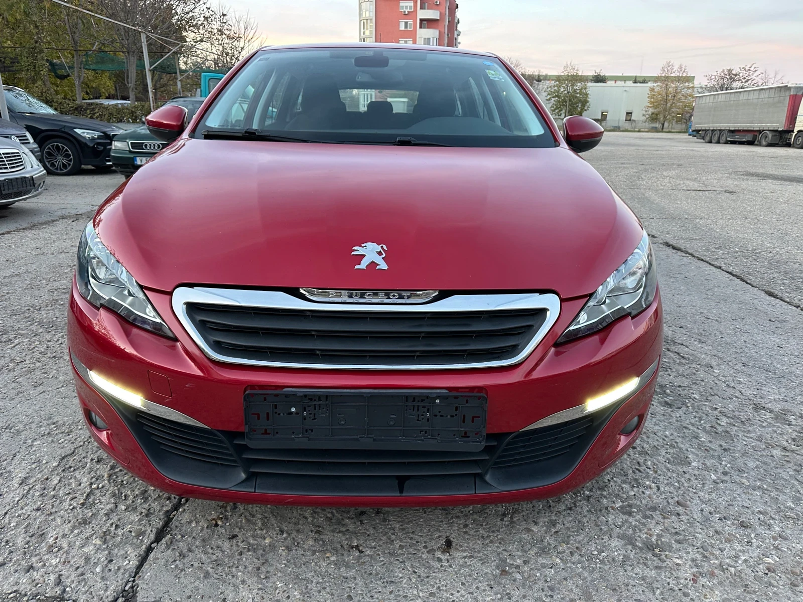 Peugeot 308 1.6HDI, снимка 2 - Автомобили и джипове - 55299691