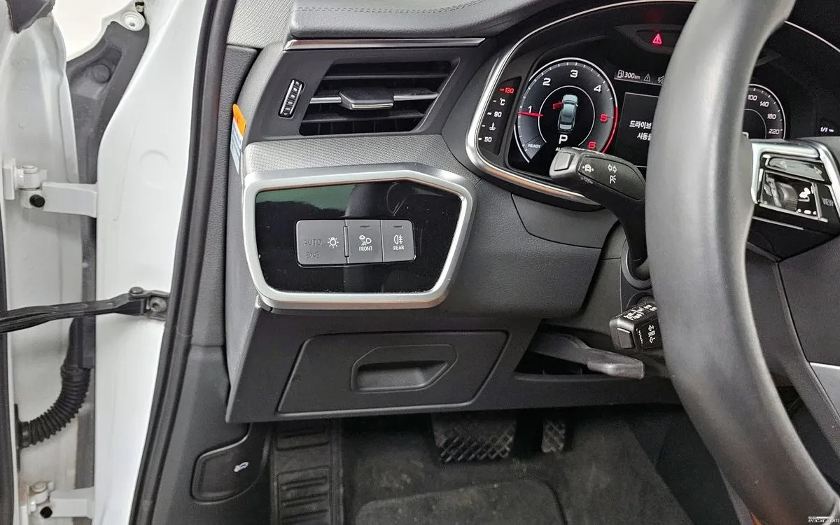 Audi A6 40 TDI, снимка 14 - Автомобили и джипове - 55507511