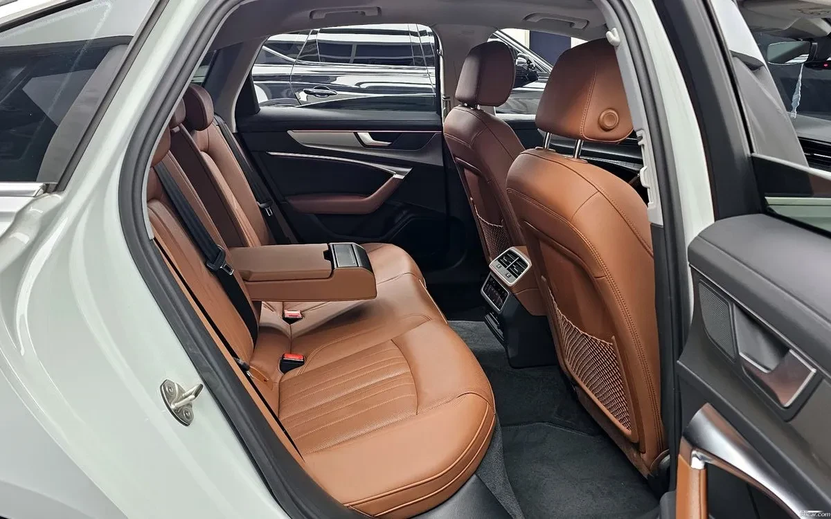 Audi A6 40 TDI, снимка 10 - Автомобили и джипове - 55507511