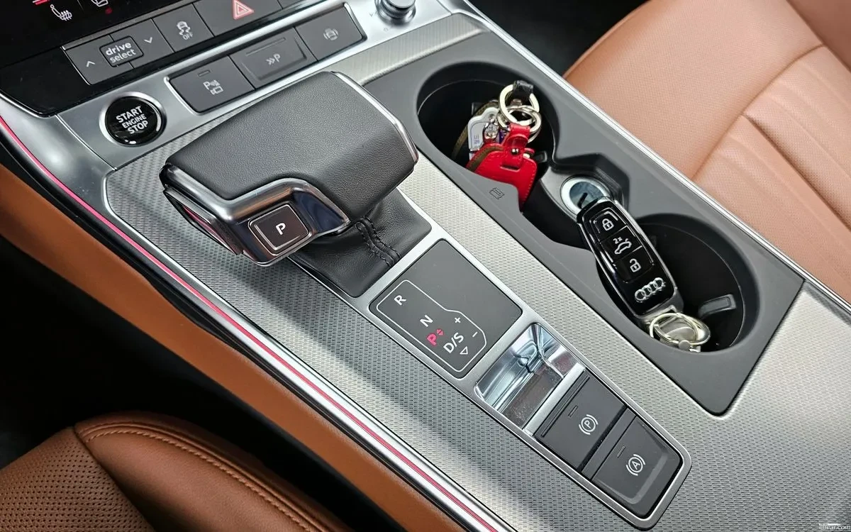 Audi A6 40 TDI, снимка 11 - Автомобили и джипове - 55507511