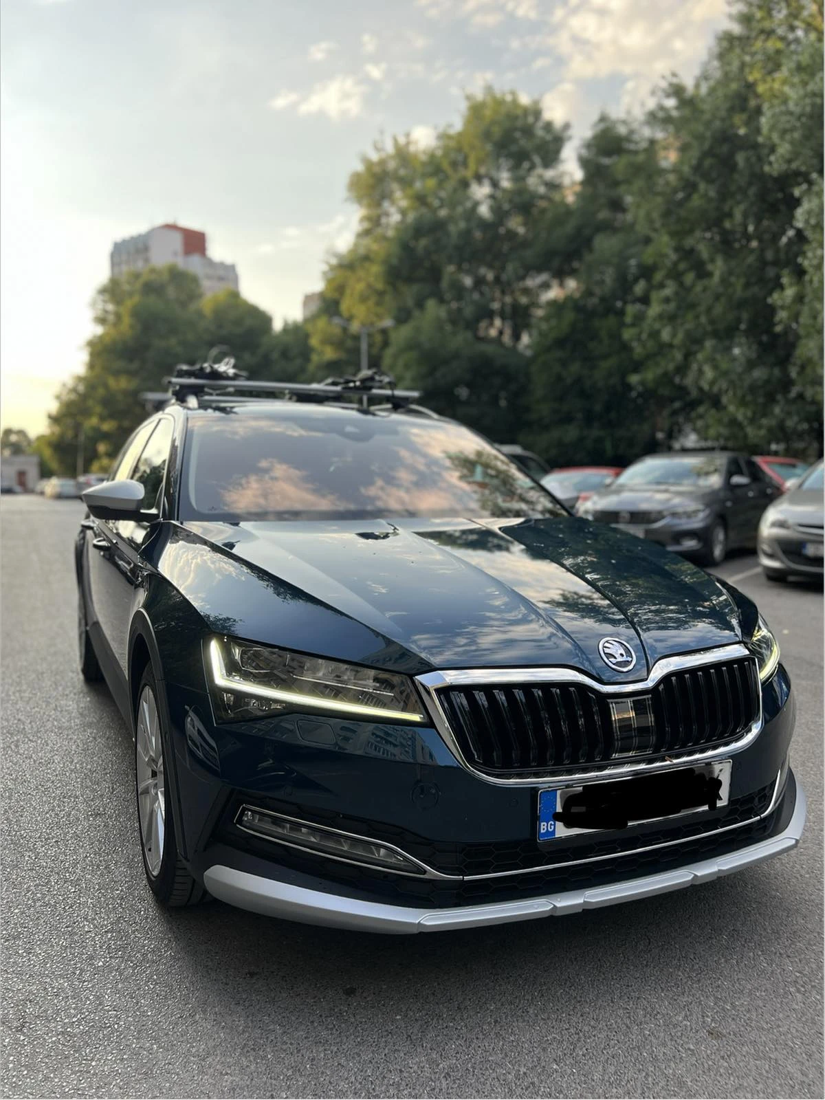 Skoda Superb Scout, снимка 3 - Автомобили и джипове - 55609681