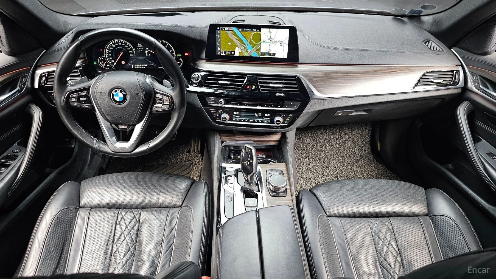 BMW 530 i - M PKG - DIGITAL KEY - ОБДУХ - ПОДГРЕВИ, снимка 7 - Автомобили и джипове - 56311531