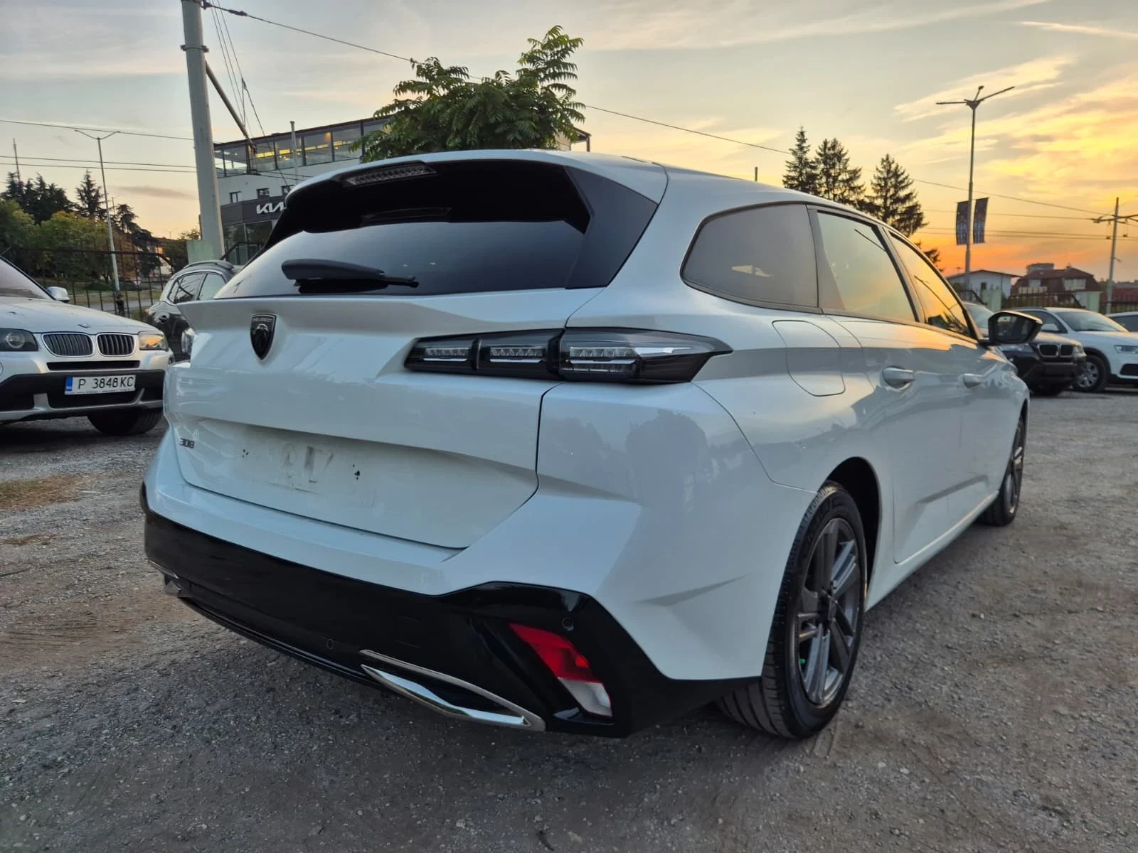 Peugeot 308, снимка 4 - Автомобили и джипове - 56436612