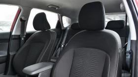 Hyundai Kona II Electric 65.4 kWh Intuitive, снимка 10