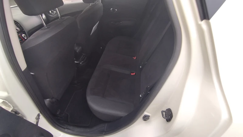 Nissan Juke, снимка 10 - Автомобили и джипове - 48027485