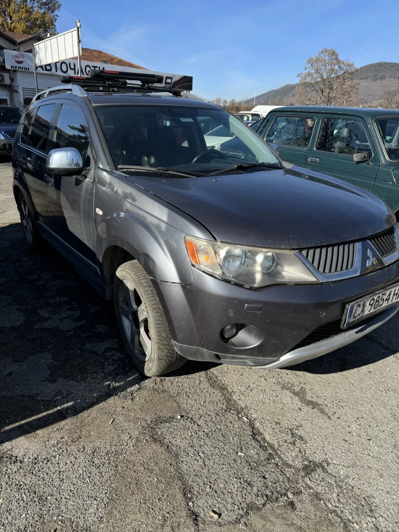 Mitsubishi Outlander, снимка 2 - Автомобили и джипове - 48199835