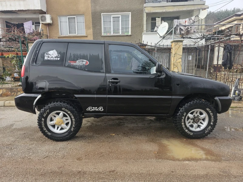 Nissan Terrano 2.7TD 101, снимка 3 - Автомобили и джипове - 48270804