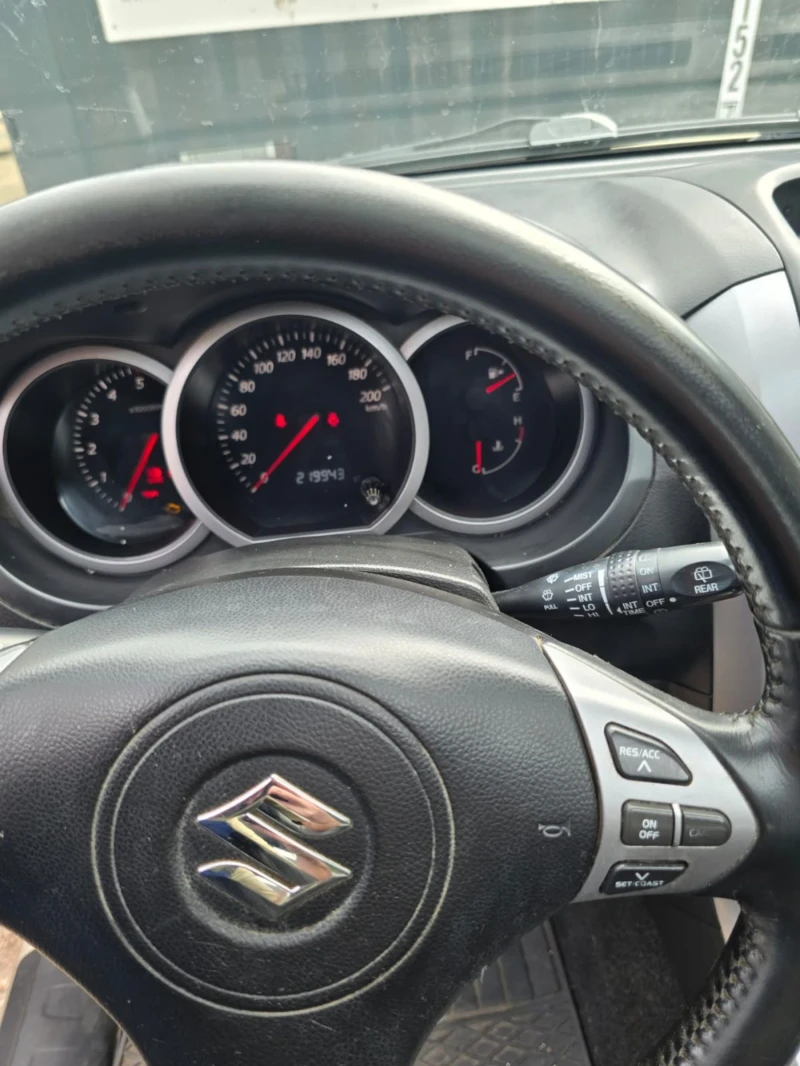 Suzuki Grand vitara, снимка 14 - Автомобили и джипове - 52465292