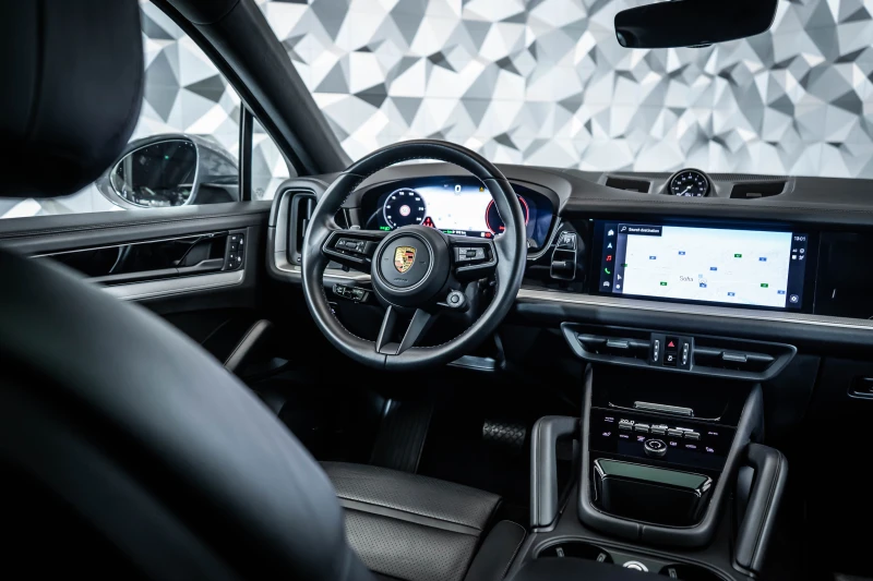 Porsche Cayenne E-Hybrid Coupe * Bose * Pano , снимка 10 - Автомобили и джипове - 53283629