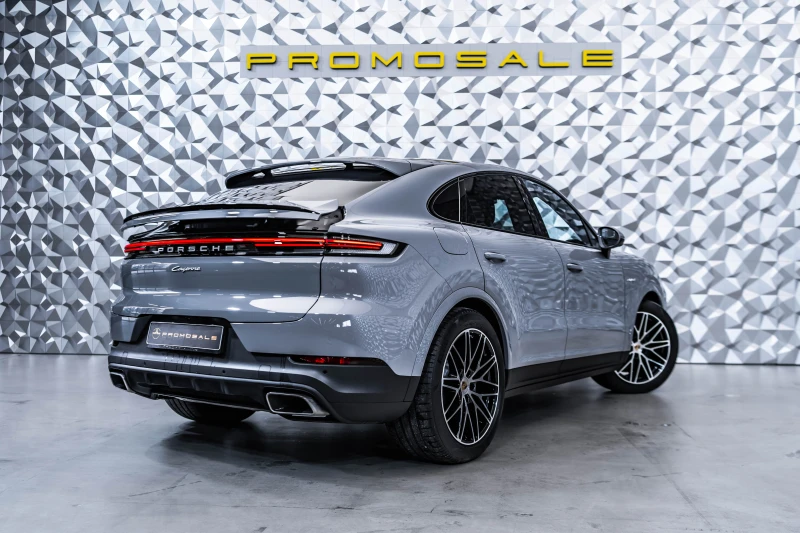 Porsche Cayenne E-Hybrid Coupe * Bose * Pano , снимка 4 - Автомобили и джипове - 53283629