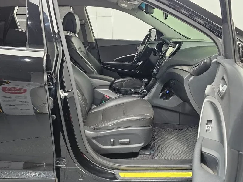 Hyundai Santa fe 2.0 4Wd Exclusive Special, снимка 11 - Автомобили и джипове - 55952498