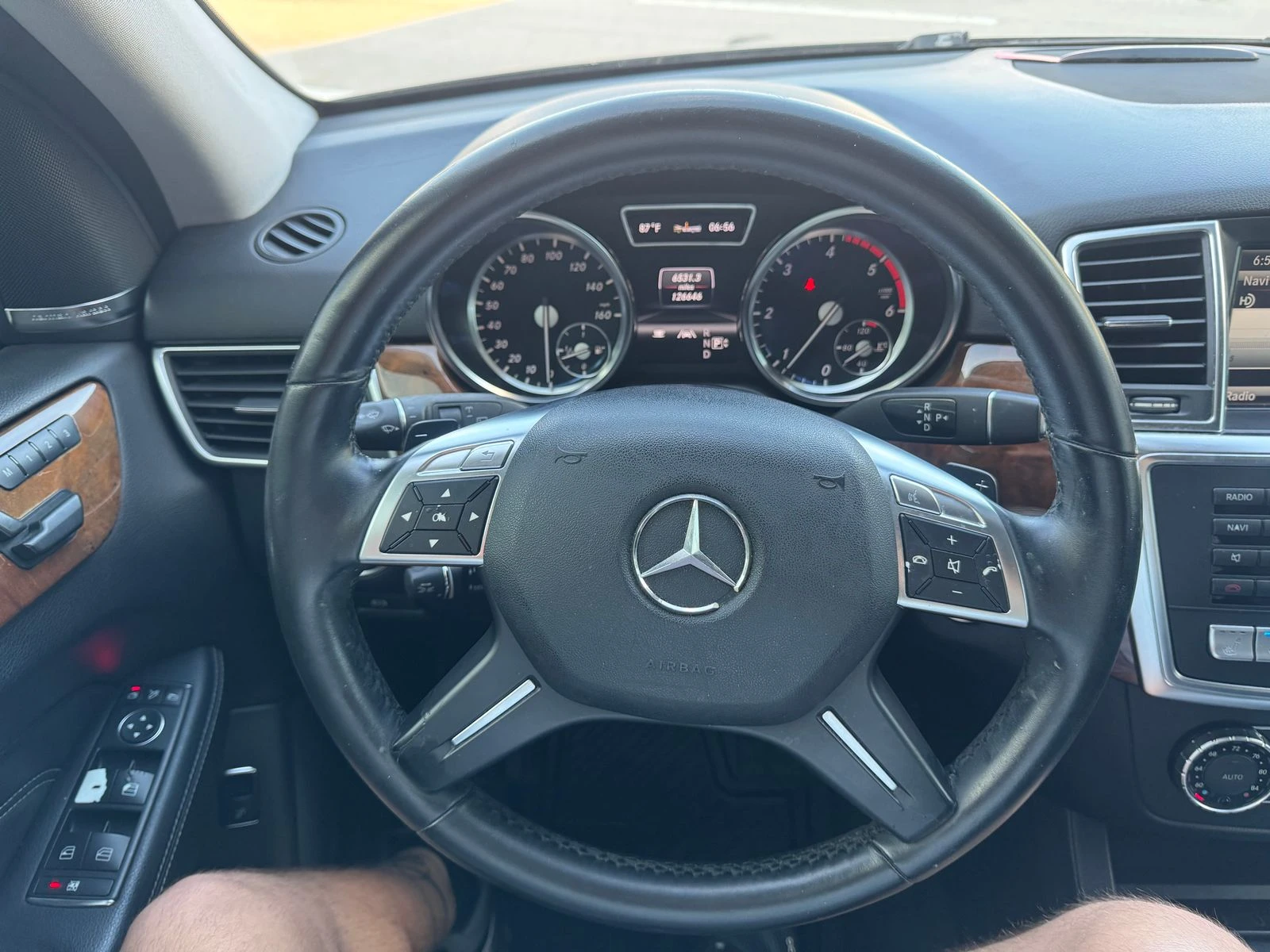 Mercedes-Benz ML 350 AMG/DISTRONIK/HARMAN/KEYLESS GO/BI-XENON/LANE - изображение 10