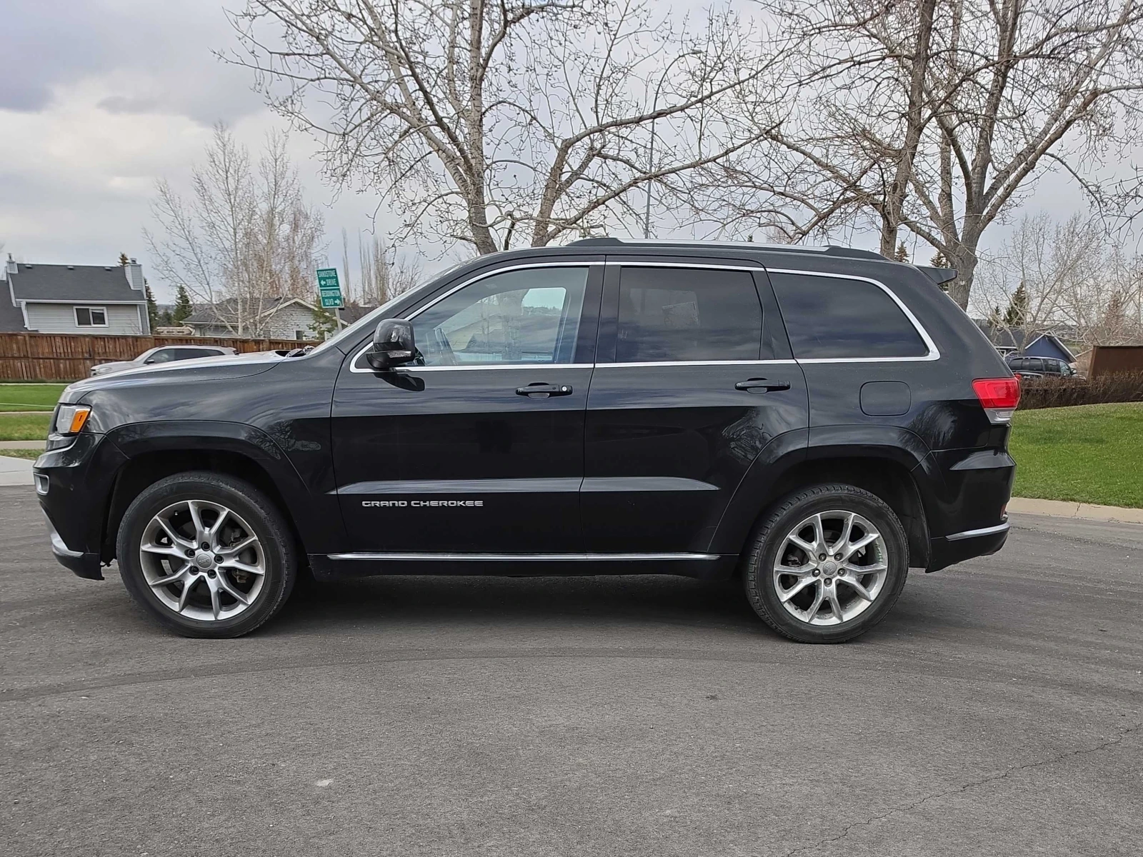 Jeep Grand cherokee Summit/5.7 HEMI/AWD/1 СОБСТВЕНИК/ПЪЛНА СЕРВИЗНА , снимка 3 - Автомобили и джипове - 54421988