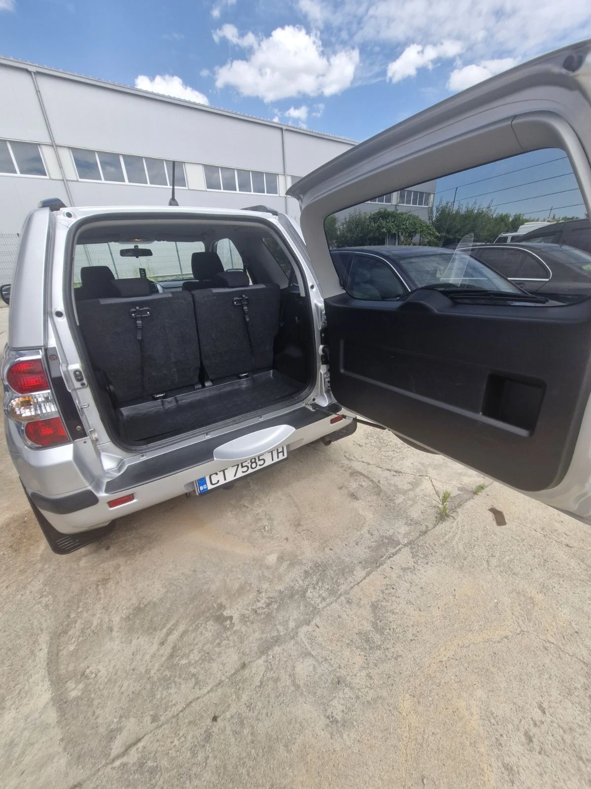 Suzuki Grand vitara 4x4, снимка 14 - Автомобили и джипове - 55890064