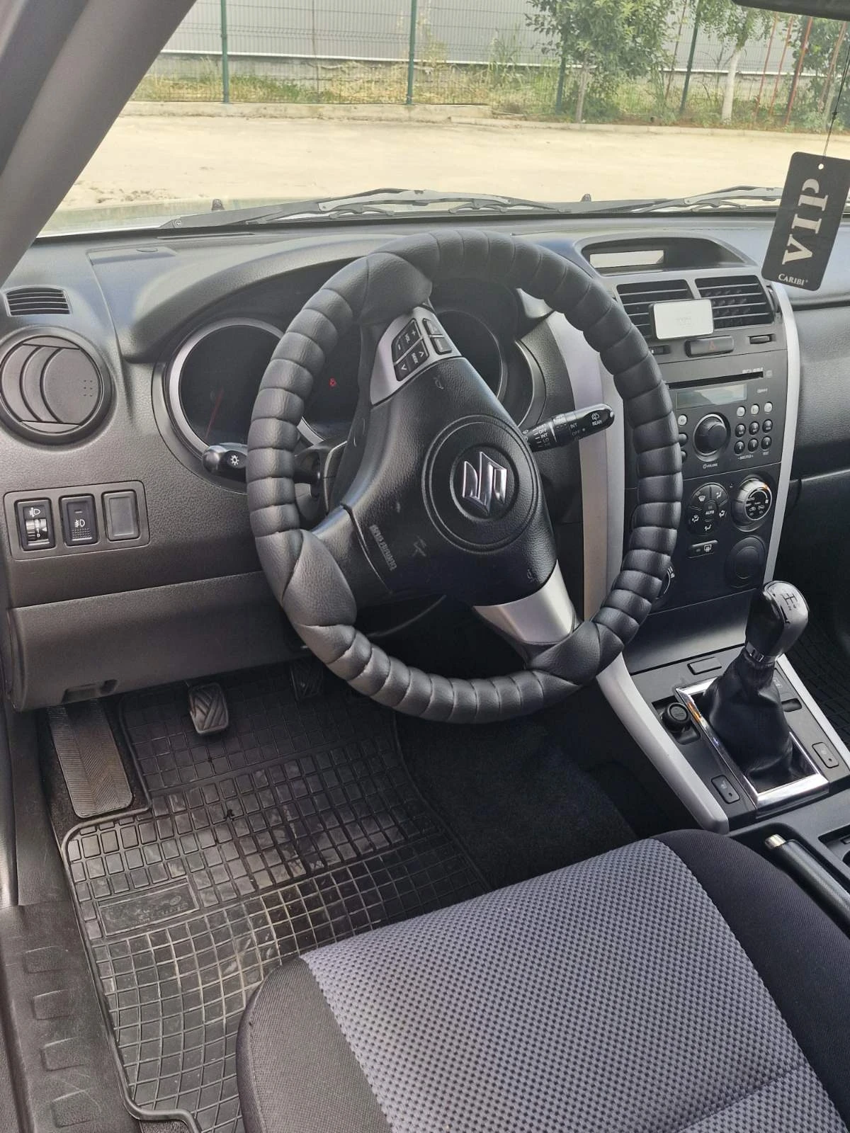 Suzuki Grand vitara 4x4, снимка 5 - Автомобили и джипове - 55890064