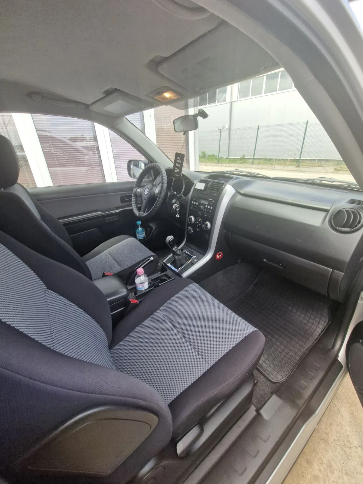 Suzuki Grand vitara 4x4, снимка 9 - Автомобили и джипове - 55890064