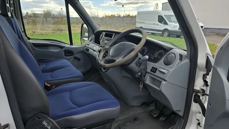 Iveco Daily 35C12, снимка 7 - Бусове и автобуси - 52174557