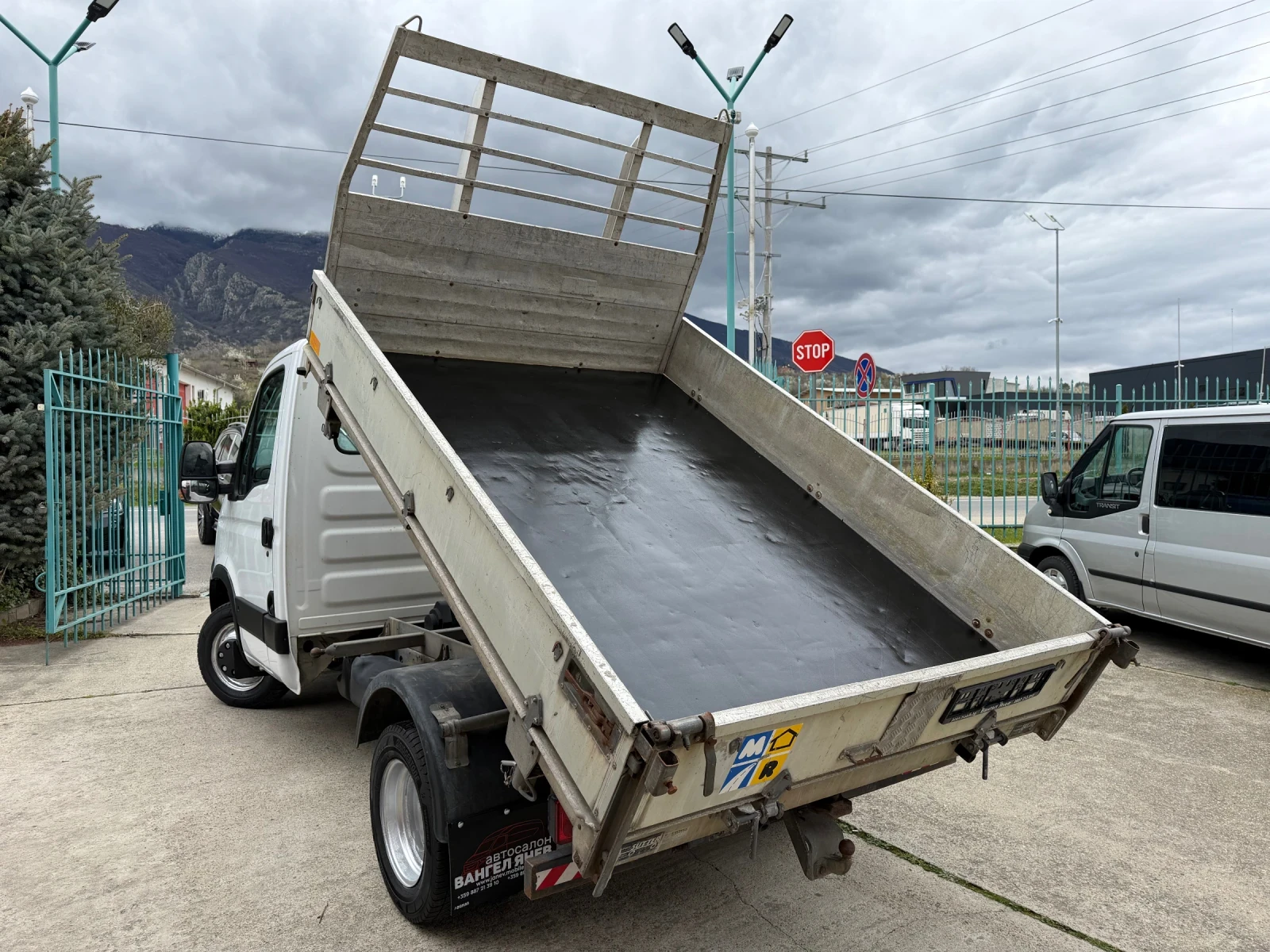 Iveco Daily 3.0HPI* 35C18* 2.80 метра каросерия, снимка 8 - Бусове и автобуси - 54028740