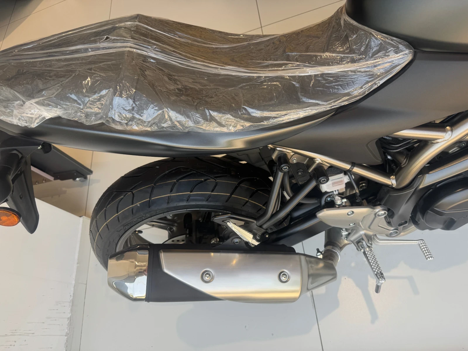 Suzuki SV SV 650, снимка 6 - Мотоциклети и мототехника - 55143475