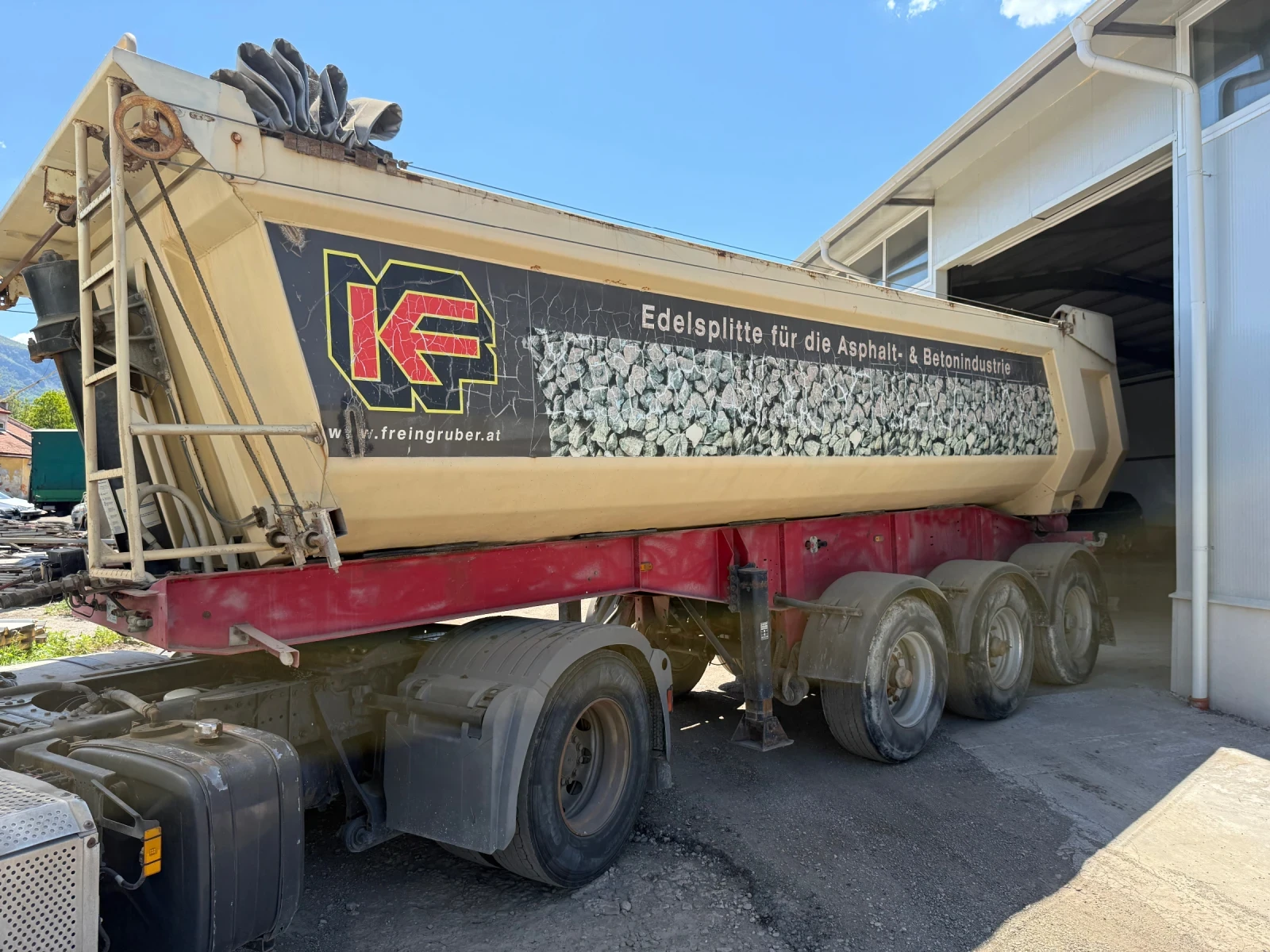 Полуремарке Schwarzmuller HKS 3 E S 1, снимка 2 - Ремаркета - 54437854