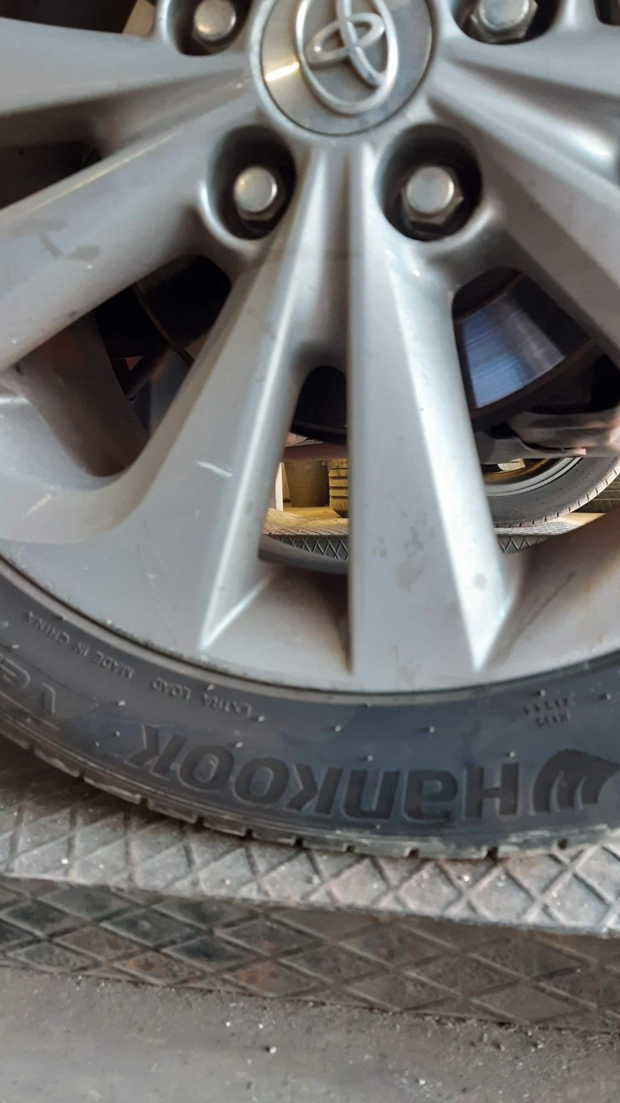 Гуми Летни 225/45R17, снимка 2 - Гуми и джанти - 55435282