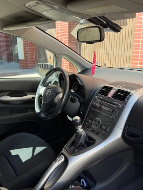 Toyota Auris 2.0 126к.с. Keyless, снимка 7