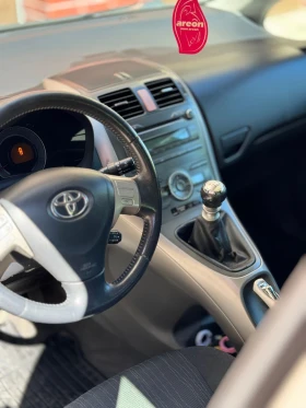 Toyota Auris 2.0 126к.с. Keyless, снимка 11